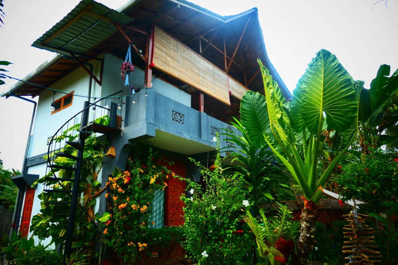 Sumatra Orangutan Discovery Villa Bukit Lawang Exteriör bild